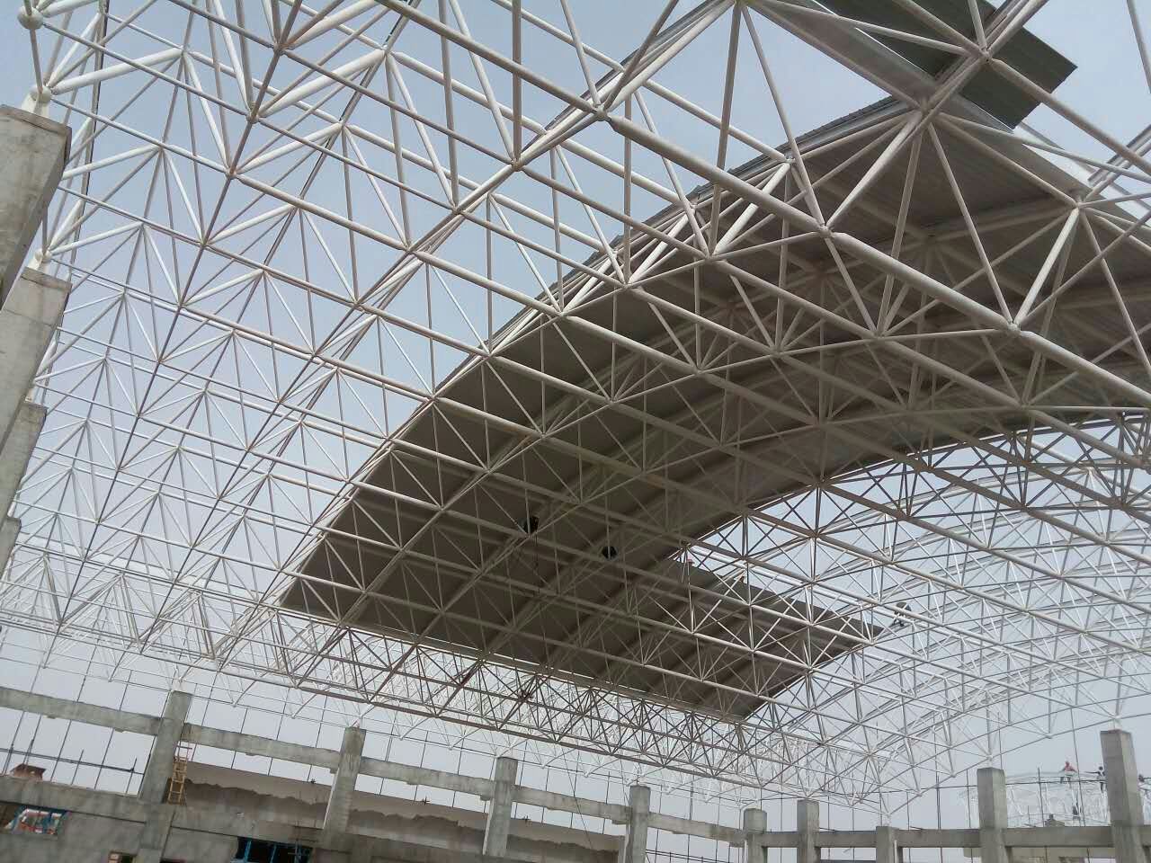 胶南青岛一汽网架